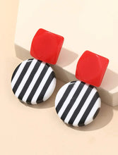 Load image into Gallery viewer, Red Stripe Earring B40S2
