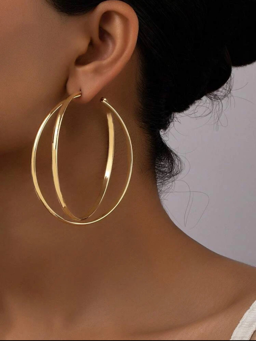 *Circle Hoops Earrings- B92