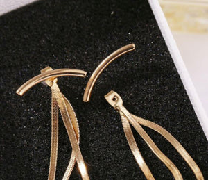 *Long Moon Gold Earring -  T1